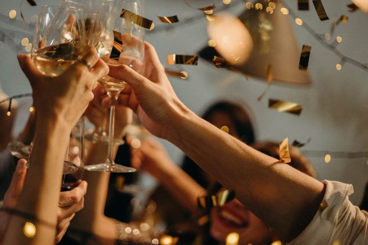 Tips Membersihkan Rumah Sebelum dan Sesudah Acara Besar